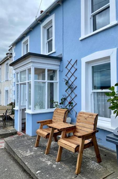 Arvonia Sleeps 7, Sea Views, Dog Friendly Villa New Quay  Exterior photo