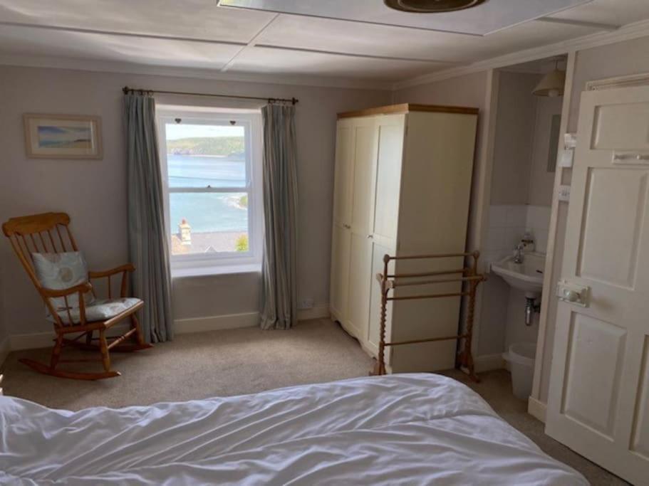Arvonia Sleeps 7, Sea Views, Dog Friendly Villa New Quay  Exterior photo