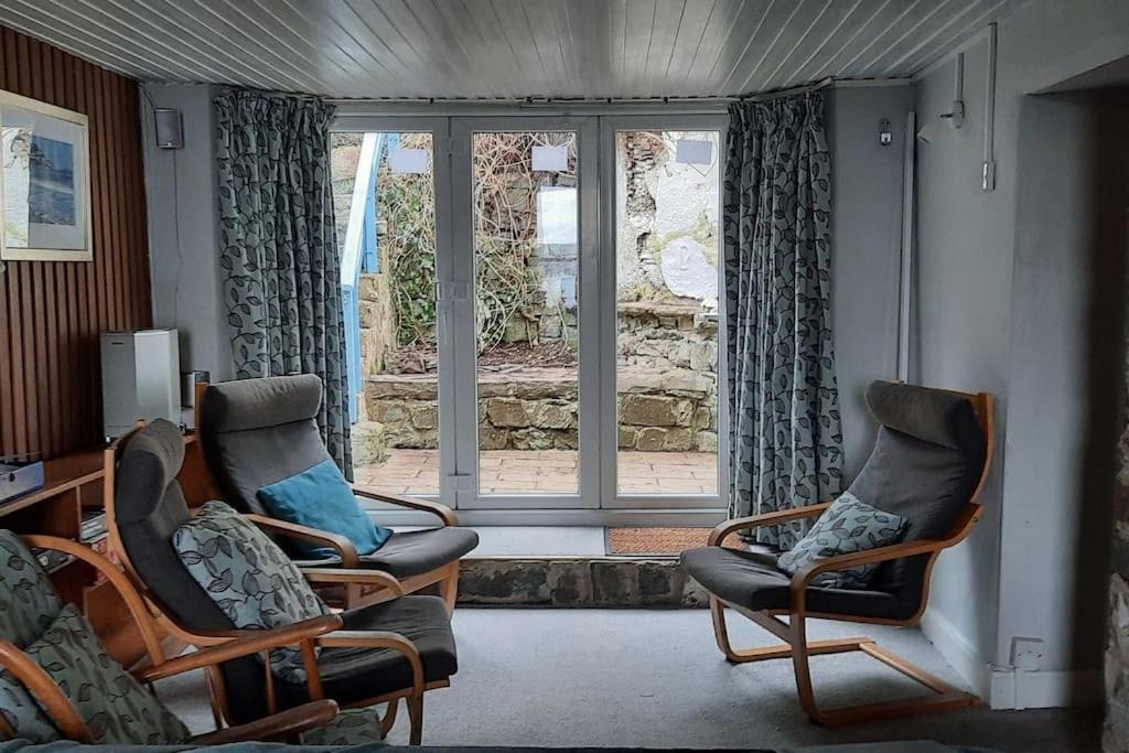 Arvonia Sleeps 7, Sea Views, Dog Friendly Villa New Quay  Exterior photo