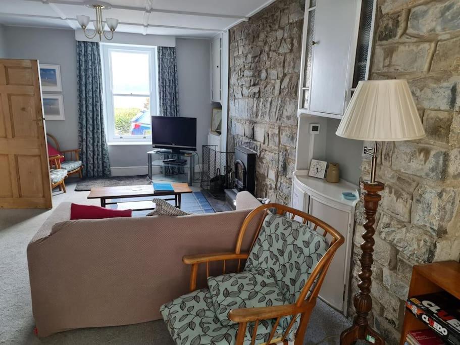Arvonia Sleeps 7, Sea Views, Dog Friendly Villa New Quay  Exterior photo